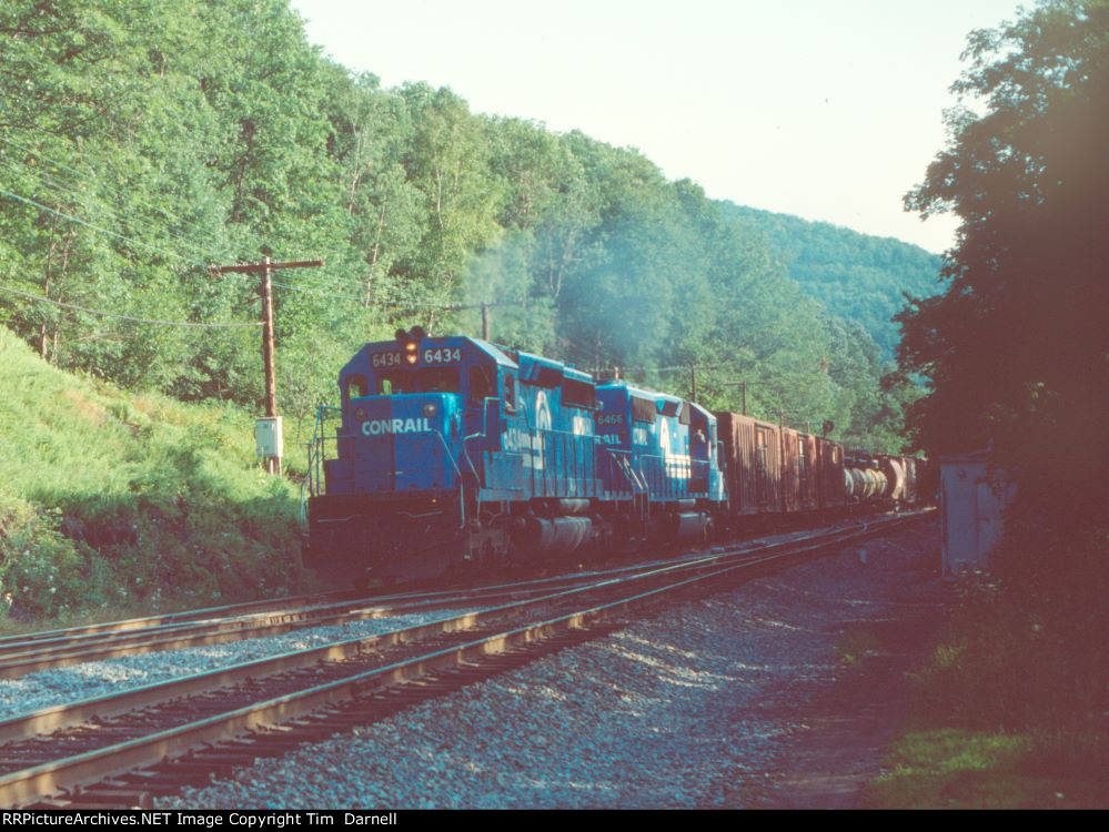 CR 6434, 6466 on freight CXOI